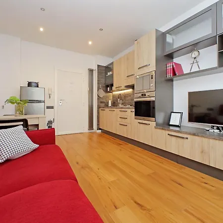 Vestali House Apartman