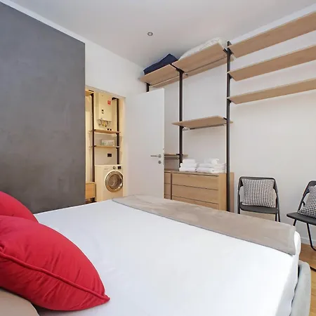 Vestali House Rom